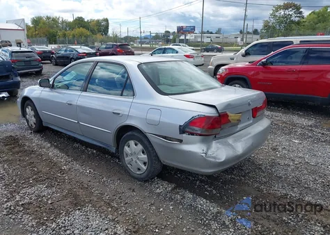 2002 Honda Accord 2.3 Lx z USA, uszkodzony, nr VIN 1HGCG55462A092196